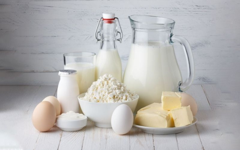 Sữa và các chế phẩm từ sữa rất cần thiết với dinh dưỡng cho trẻ 3-5 tuổi